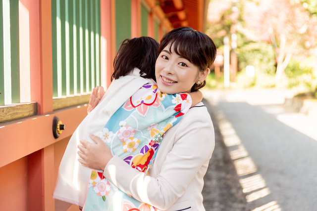 七五三詣にふさわしいママの服装は?【洋装編】